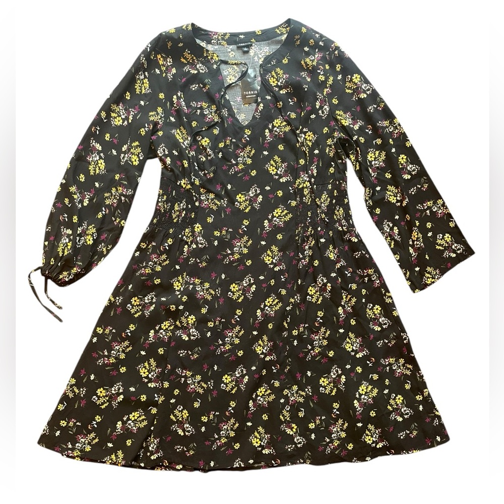 Torrid 1 (1X) READ Black Floral Tie Challis Smocked Black Long Sleeve Dress NWT